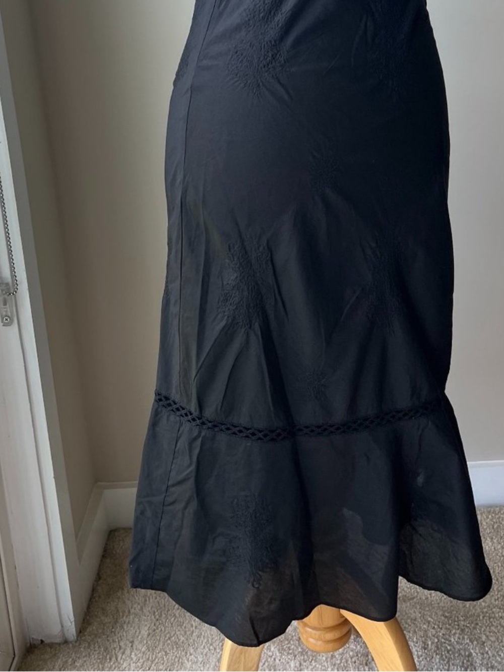 J.Crew Black Embroidered Floral Dress Size 4 | Romantic Minimalism 100% Cotton - Picture 6 of 15